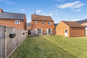 Henge Close Adderbury